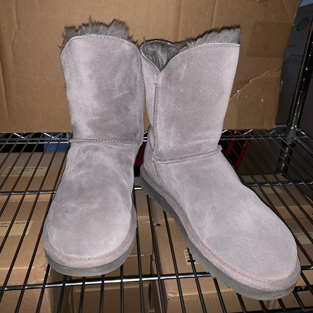 UGG women Boots size 7